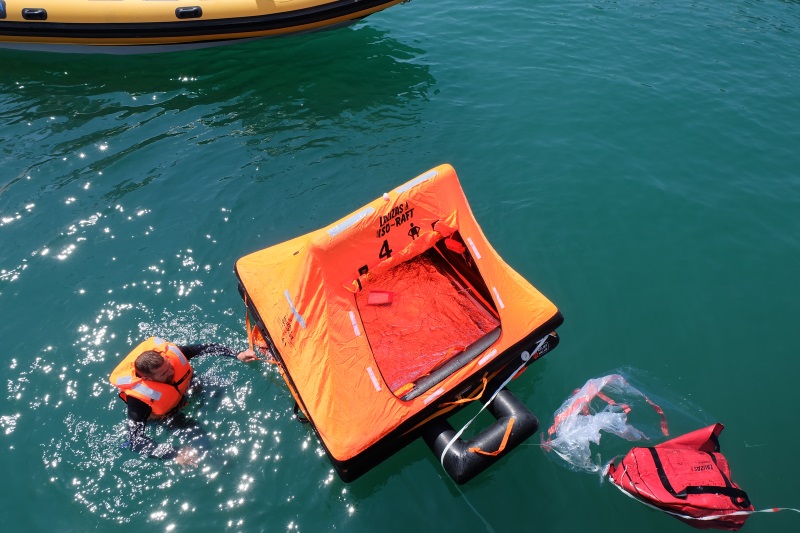 Safety at Sea Internautica 2016. demonstration of life raft